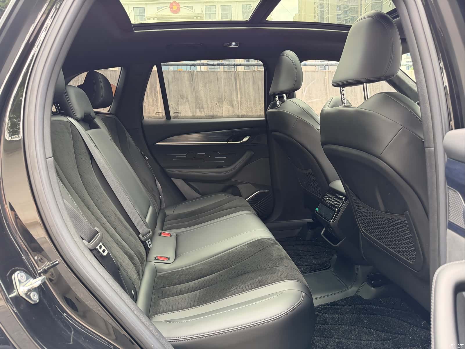 Geely Xingyue L, 2024 15