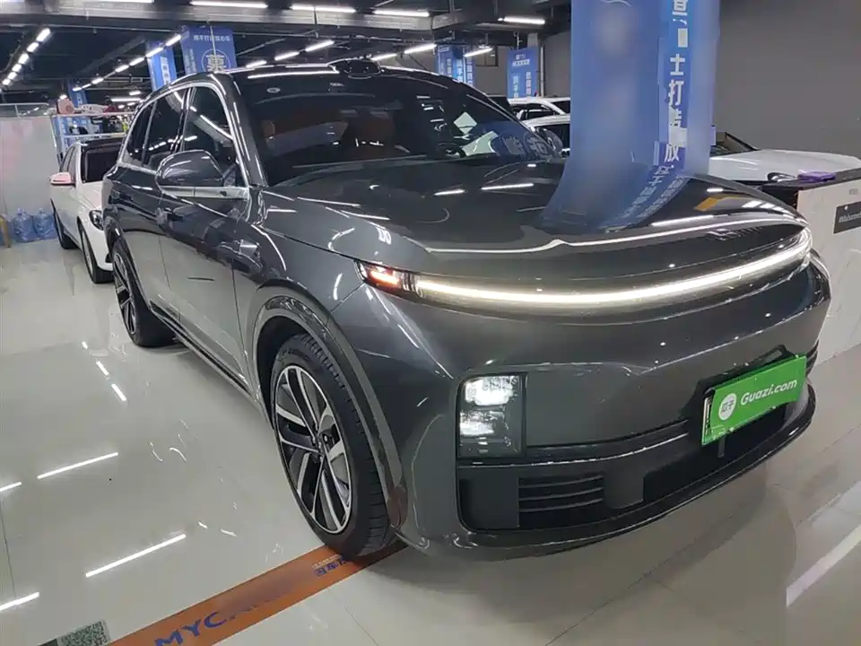 Li Auto Ideal L8