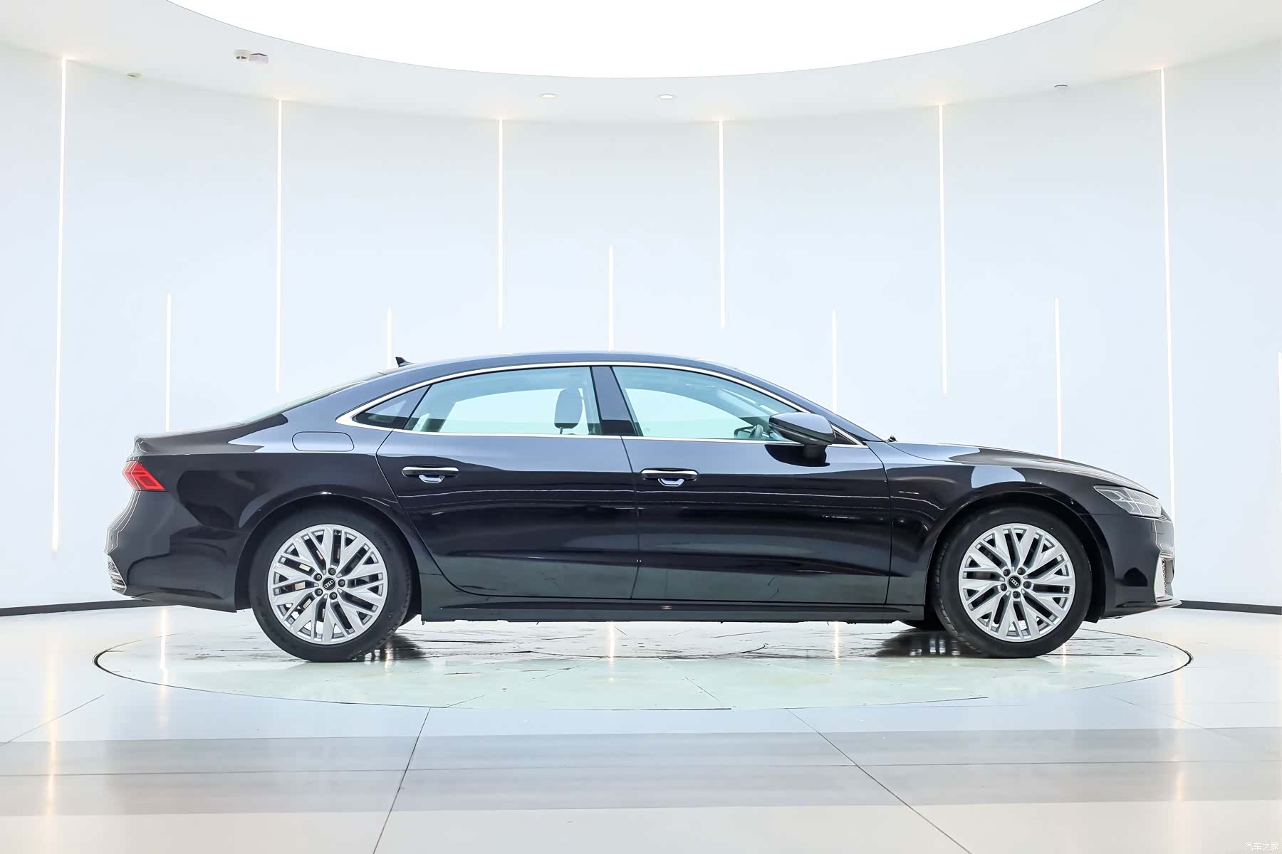 Audi A7L, 2024 4