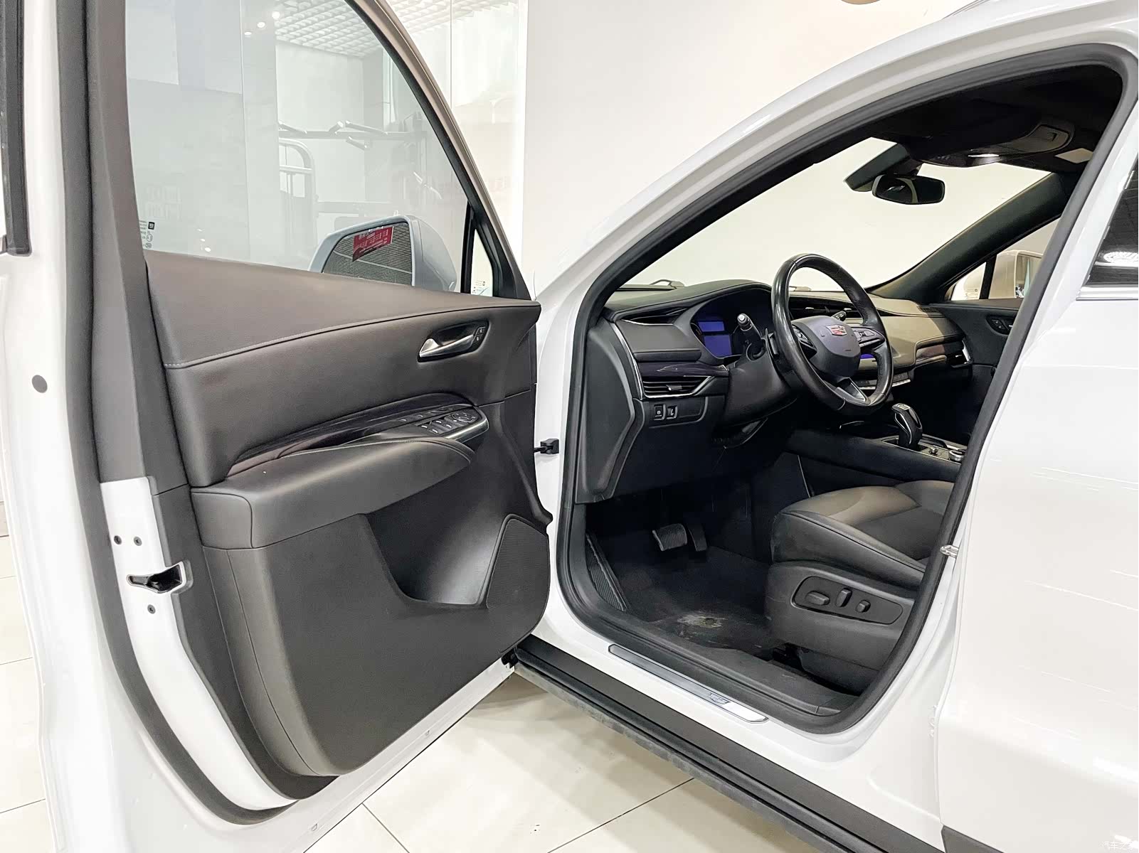 Cadillac XT4, 2020 13