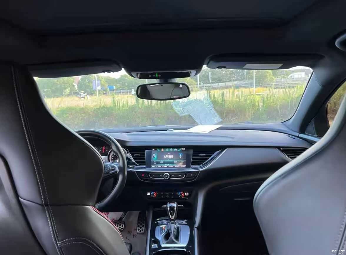 Buick Regal, 2020 4