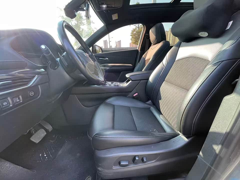 Cadillac XT4
