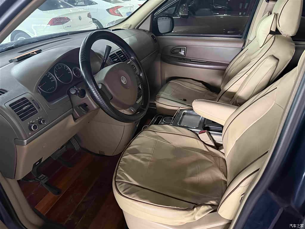 Buick GL8, 2014 4