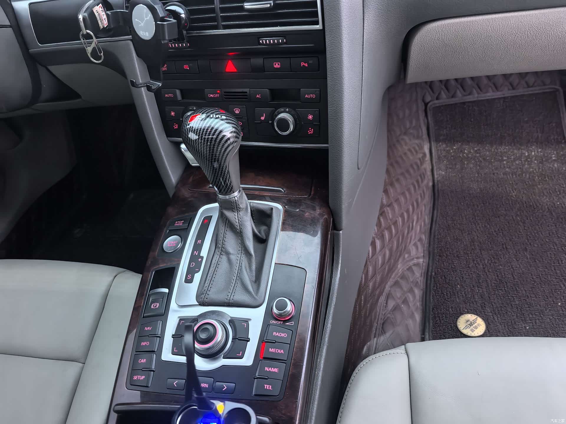 Audi A6L, 2011 18