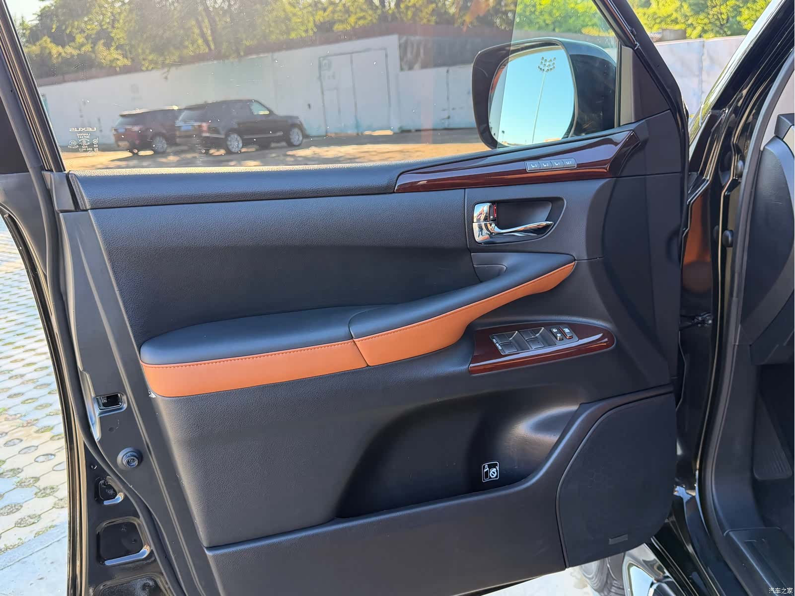 Lexus LX, 2013 7