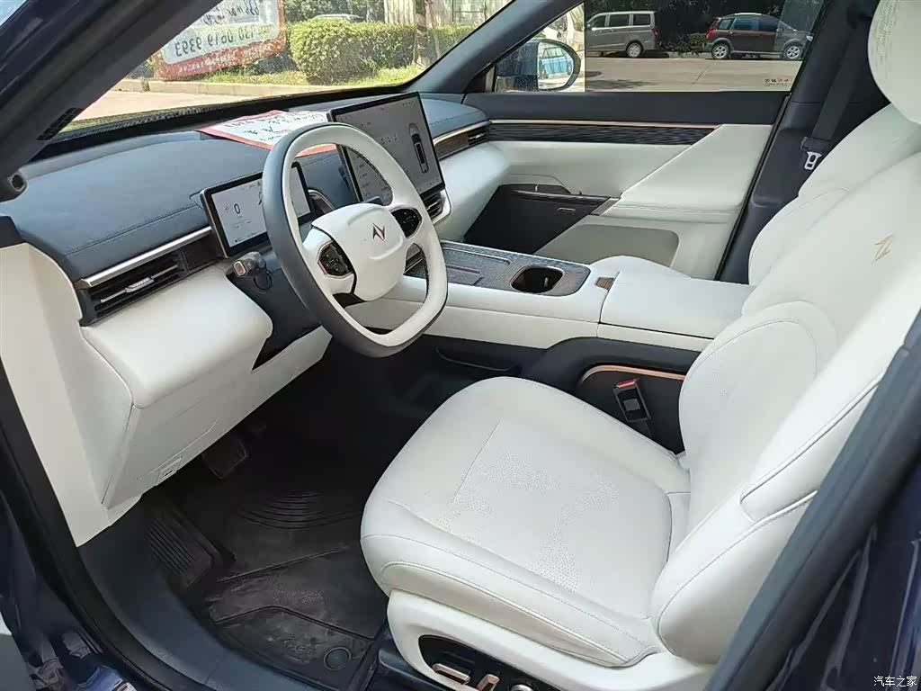 DongFeng eπ008, 2024 4