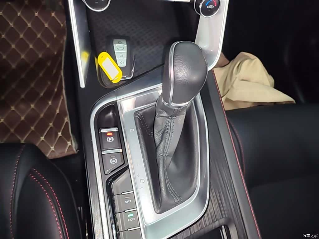 Geely Binray, 2021 14
