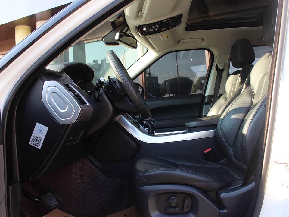 Land Rover Range Rover Sport Land Rover Range Rover Sport