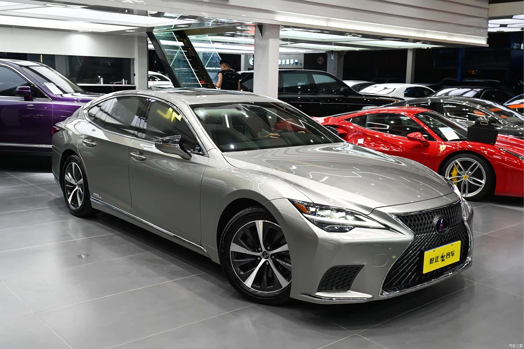 Lexus LS, 2021 все фото