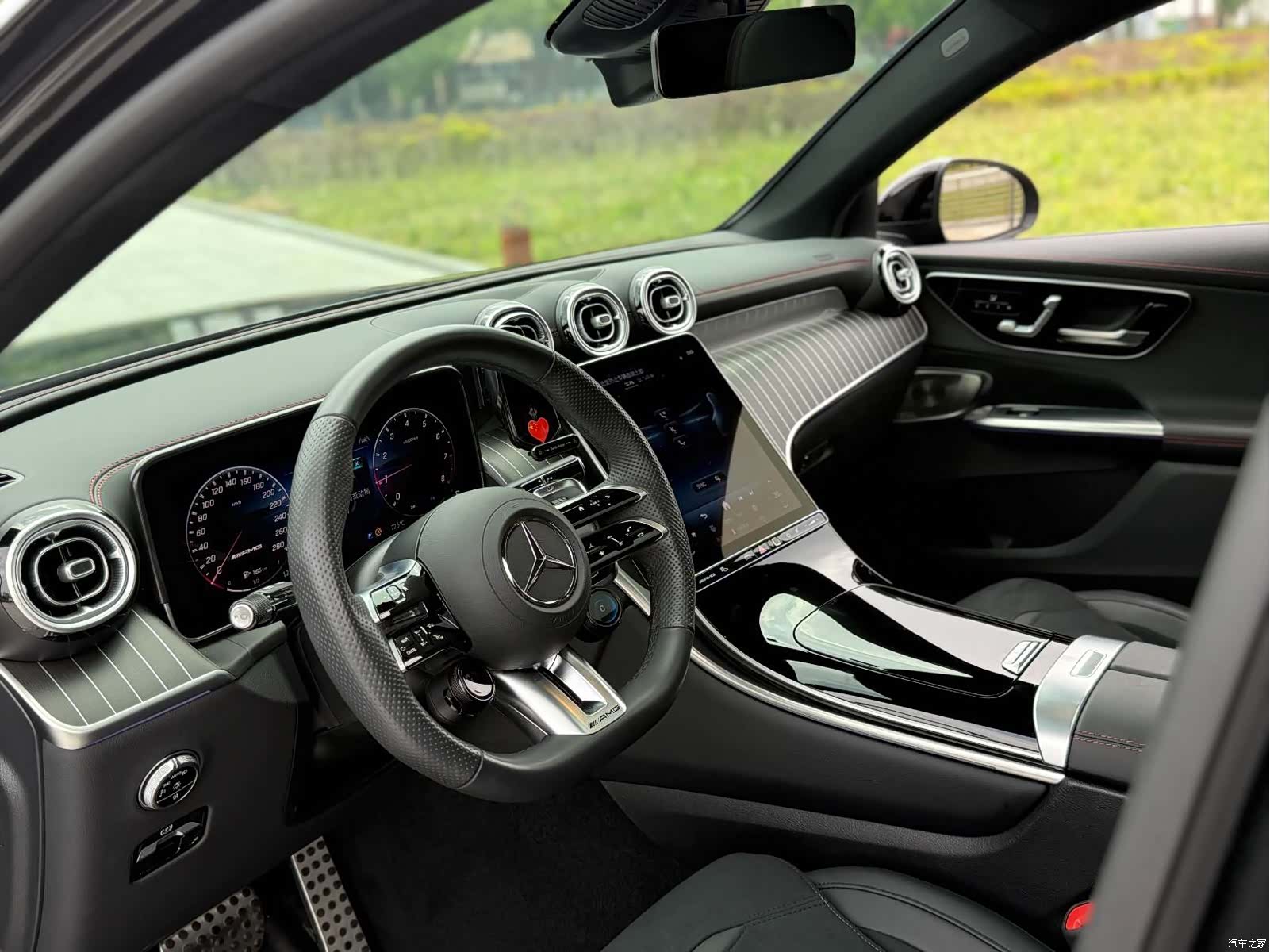 Mercedes-Benz GLC, 2025 21