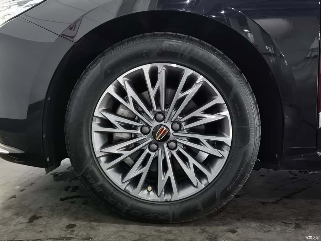 Hongqi H5, 2022 17