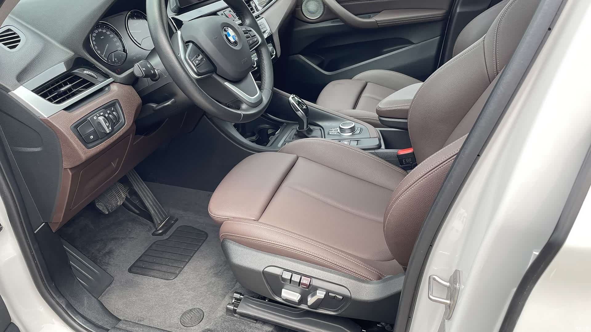 BMW X1, 2022 9