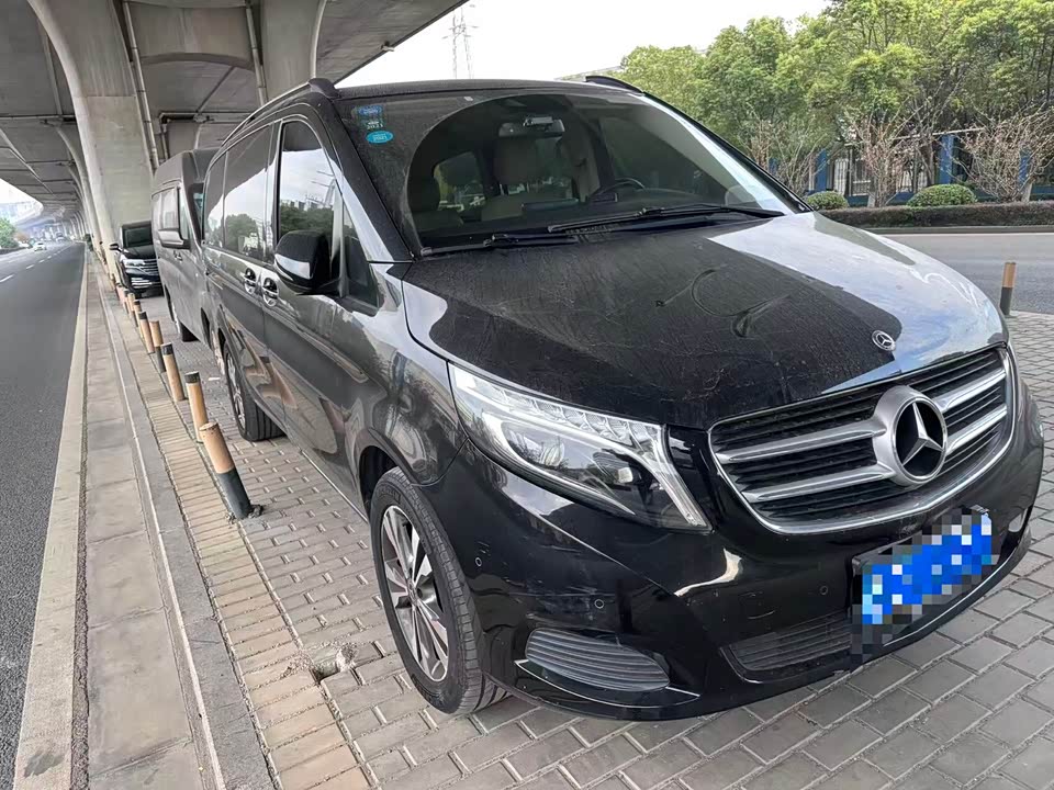 Mercedes-Benz V-class