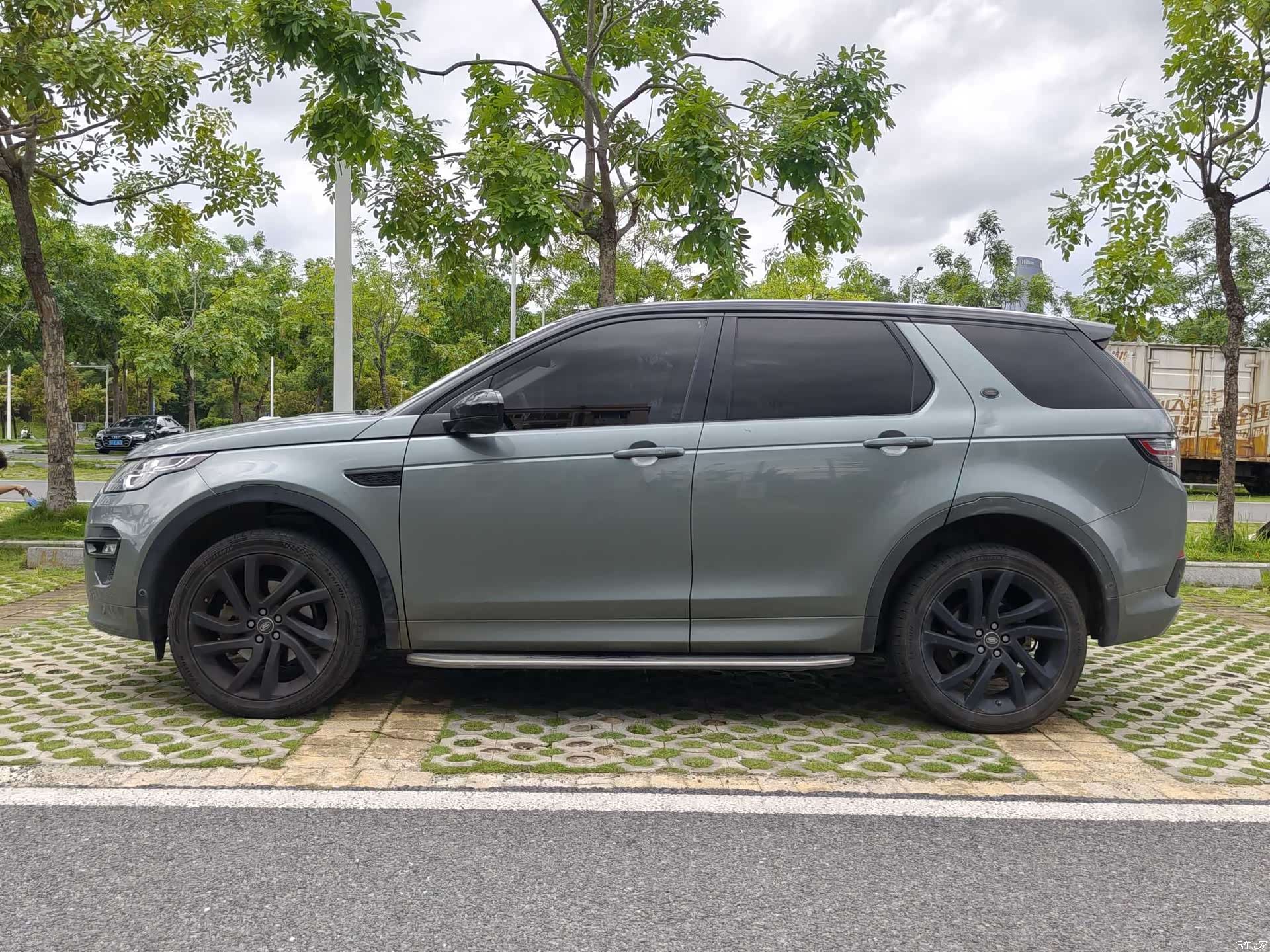 Land Rover Discovery, 2020 9