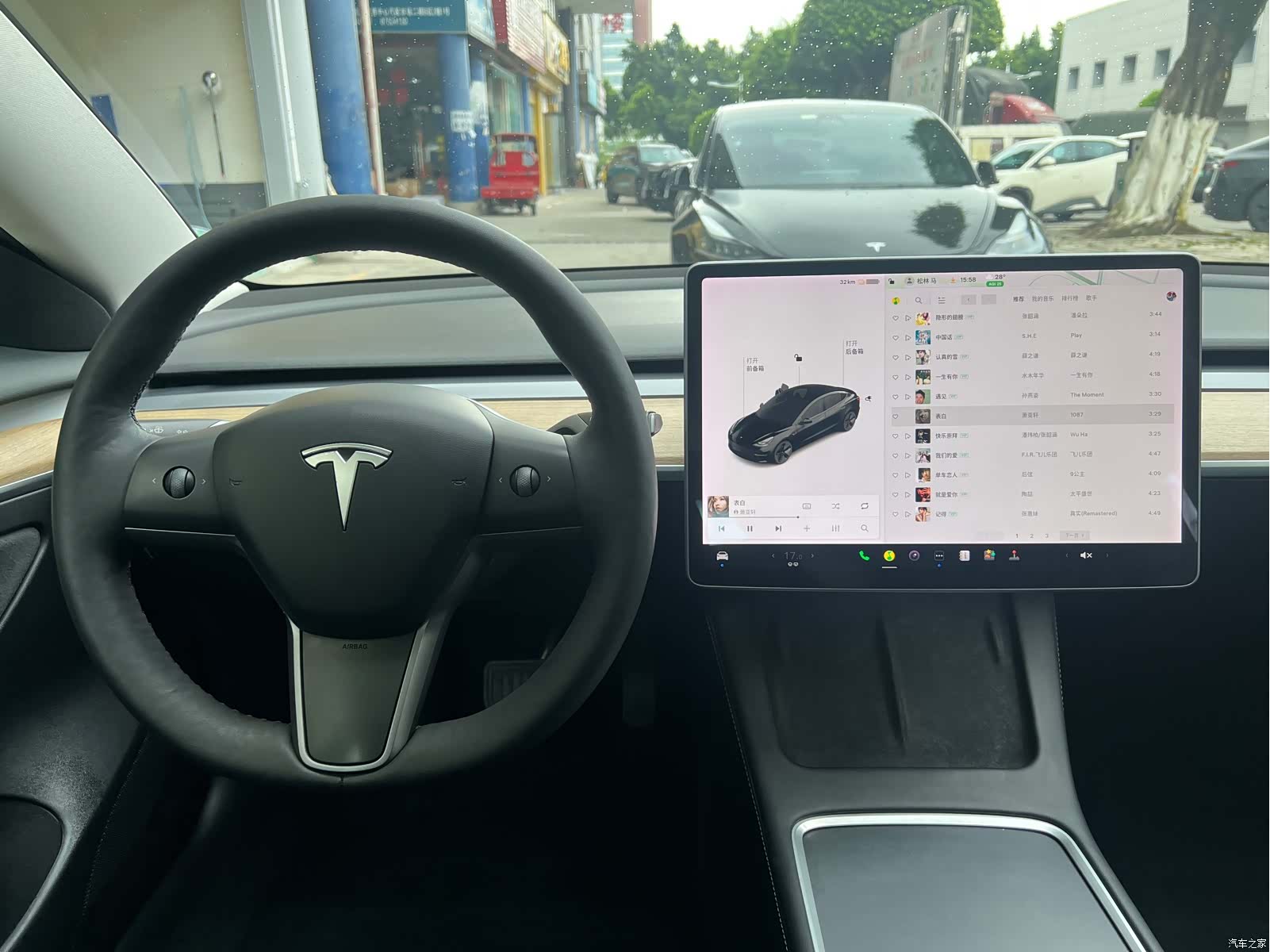 Tesla Model 3, 2021 11