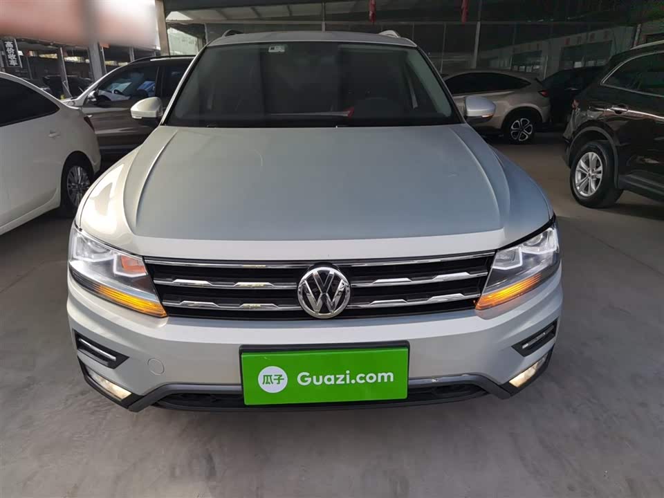 Volkswagen Tiguan L