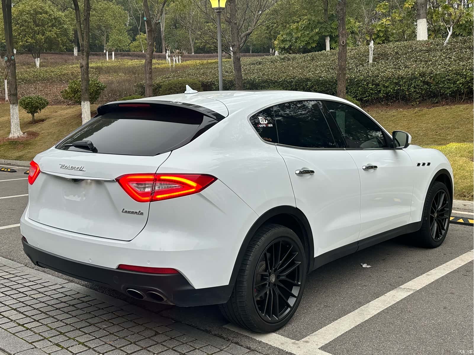 Maserati Levante, 2017 11