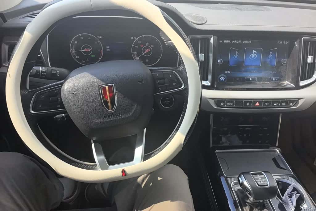 Hongqi HS7, 2020 12