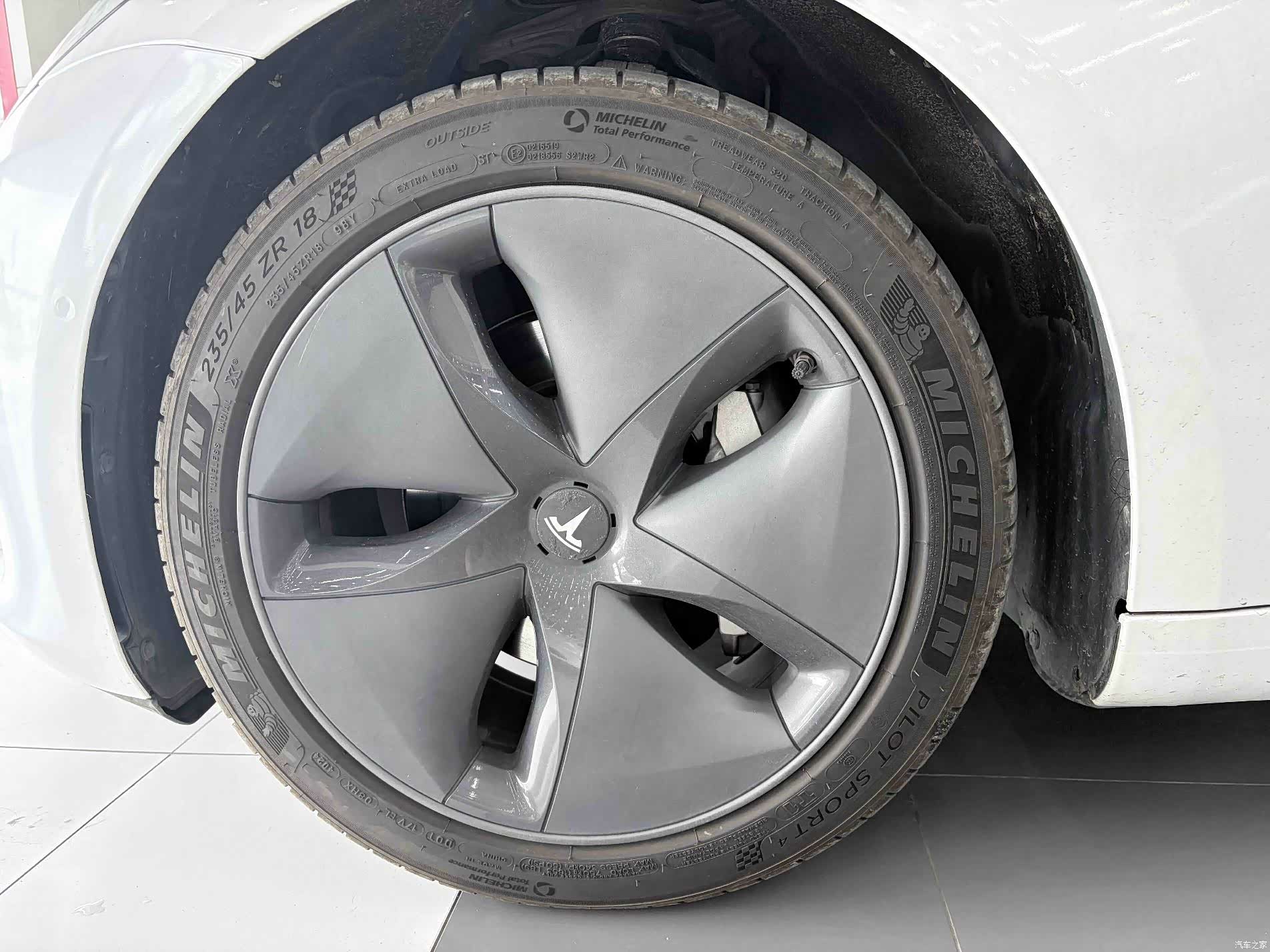 Tesla Model 3, 2019 15
