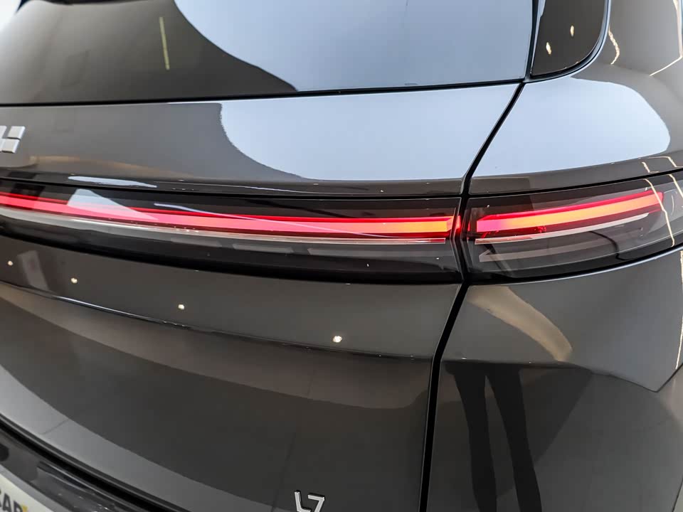 Li Auto Ideal L7