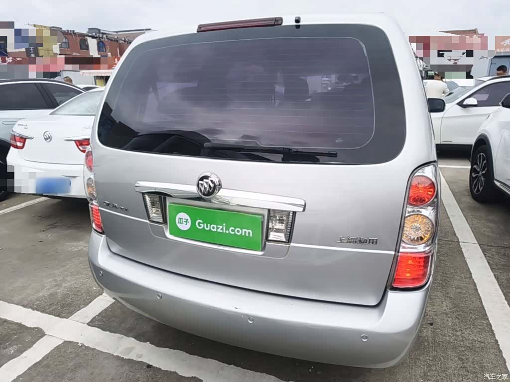 Buick GL8, 2015 6