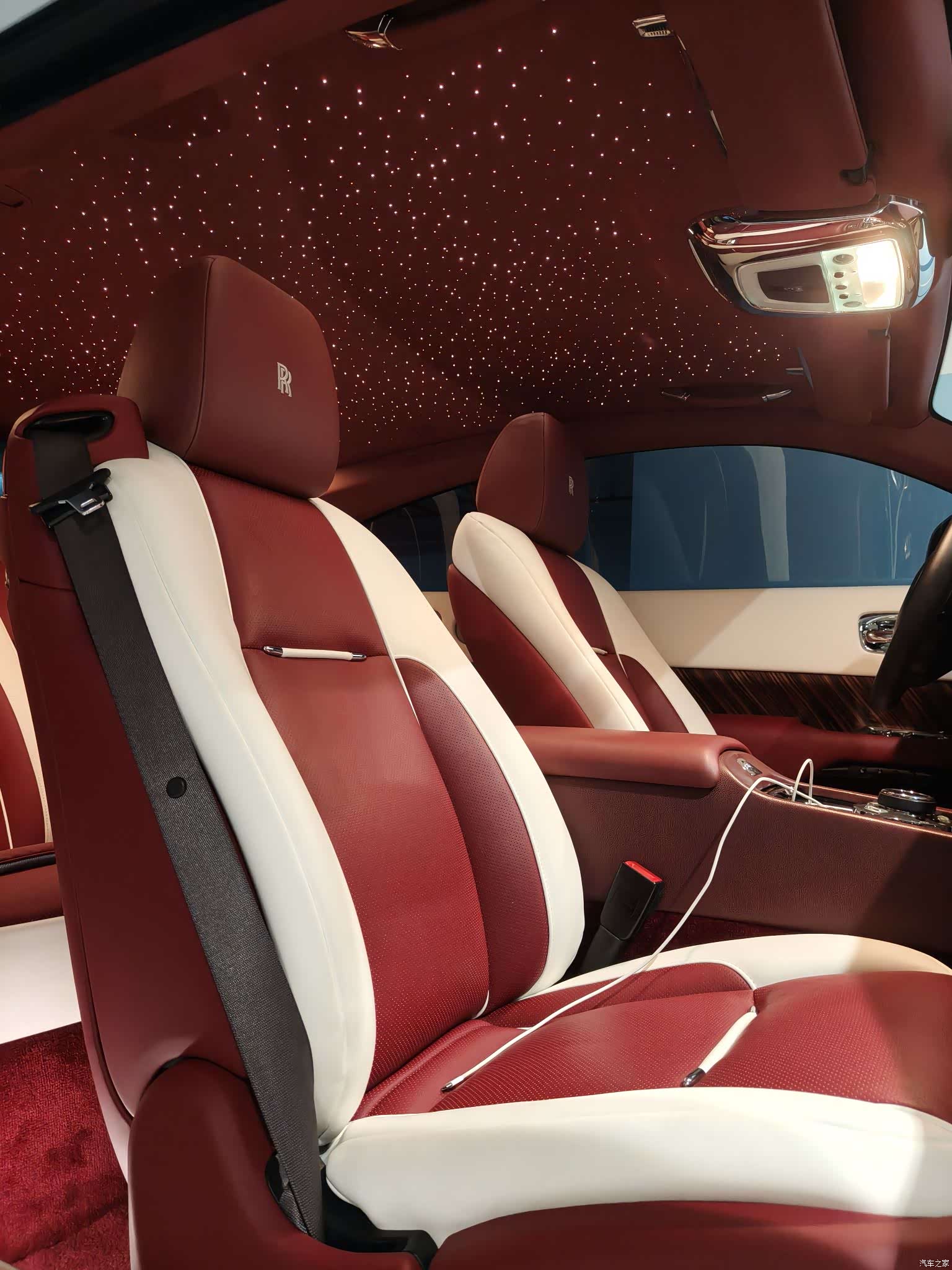 Rolls-Royce Wraith, 2015 7