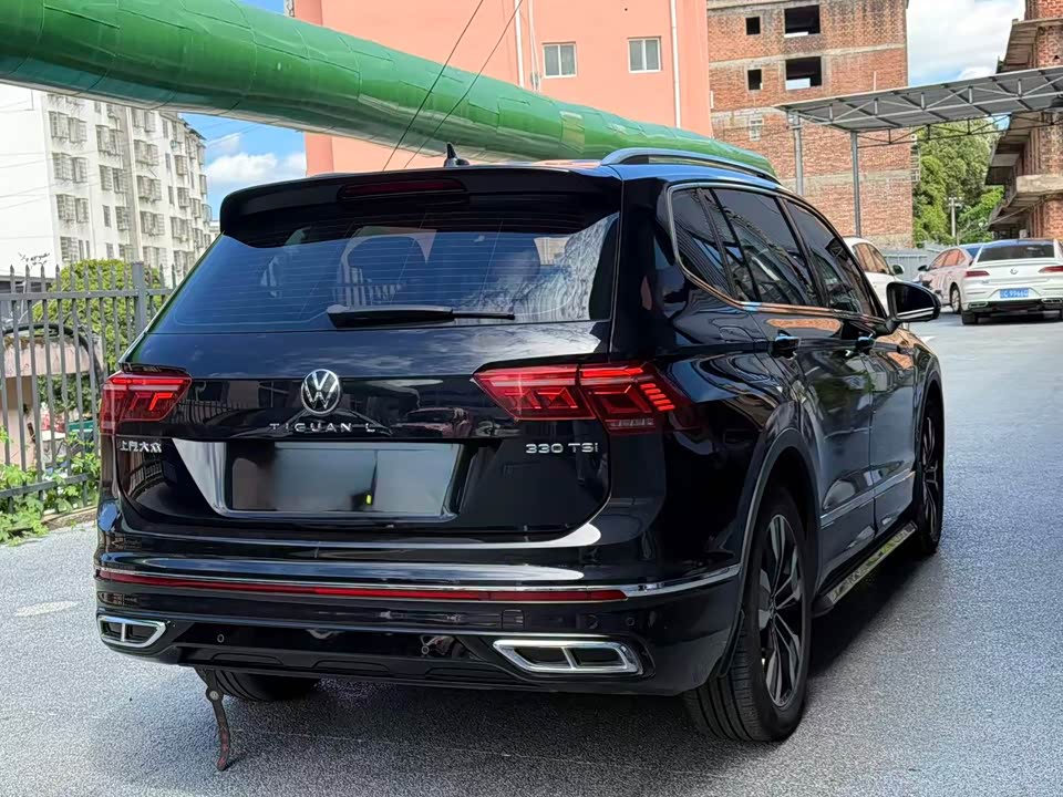 Volkswagen Tiguan L