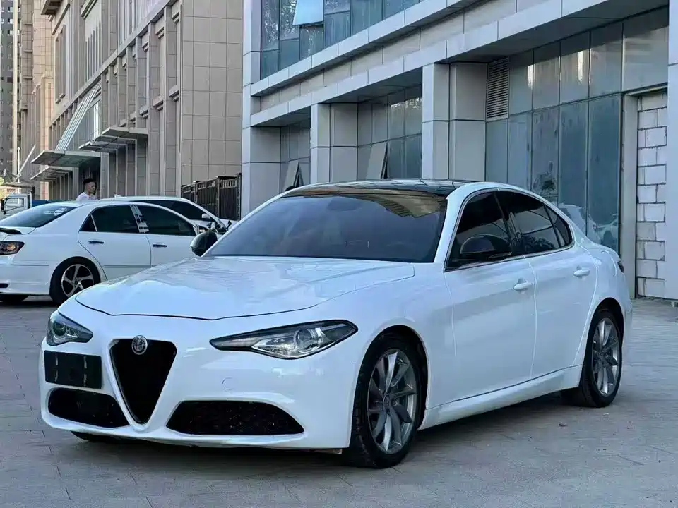 Alfa Romeo Giulia
