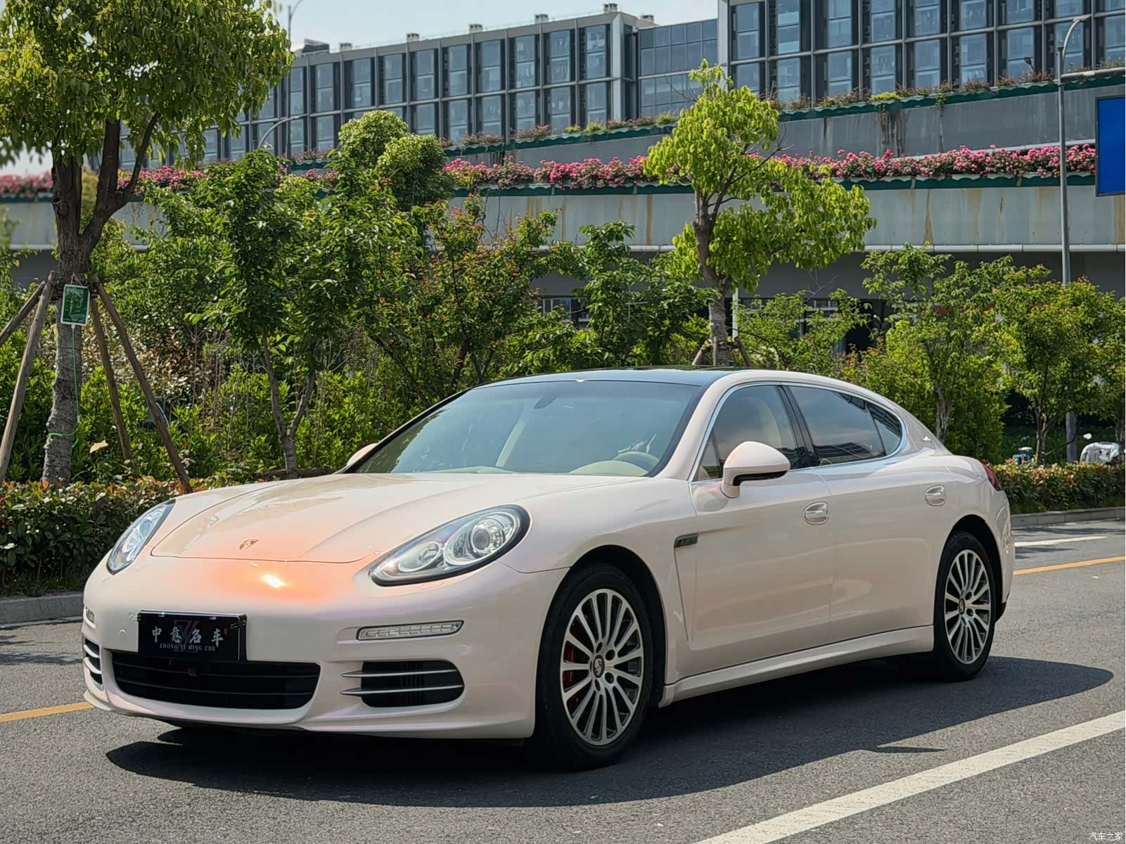 Porsche Panamera, 2015 1
