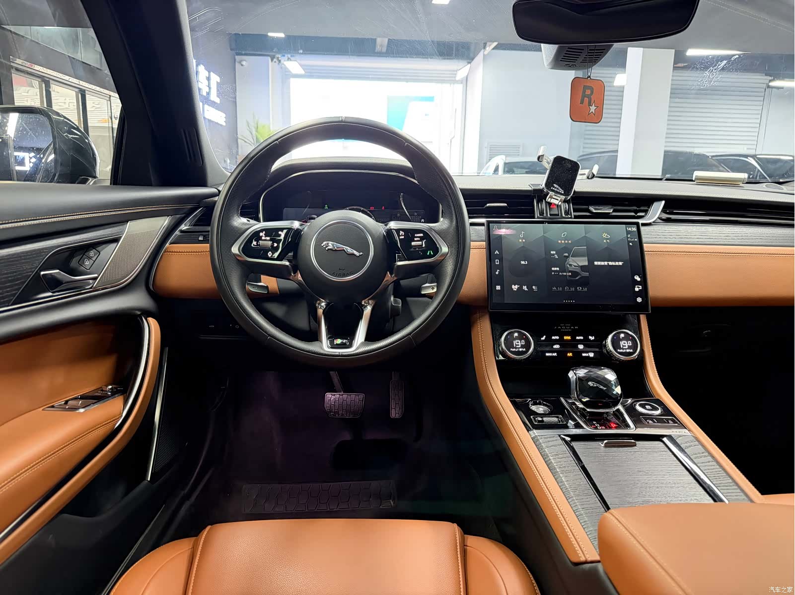 Land Rover P250, 2022 7