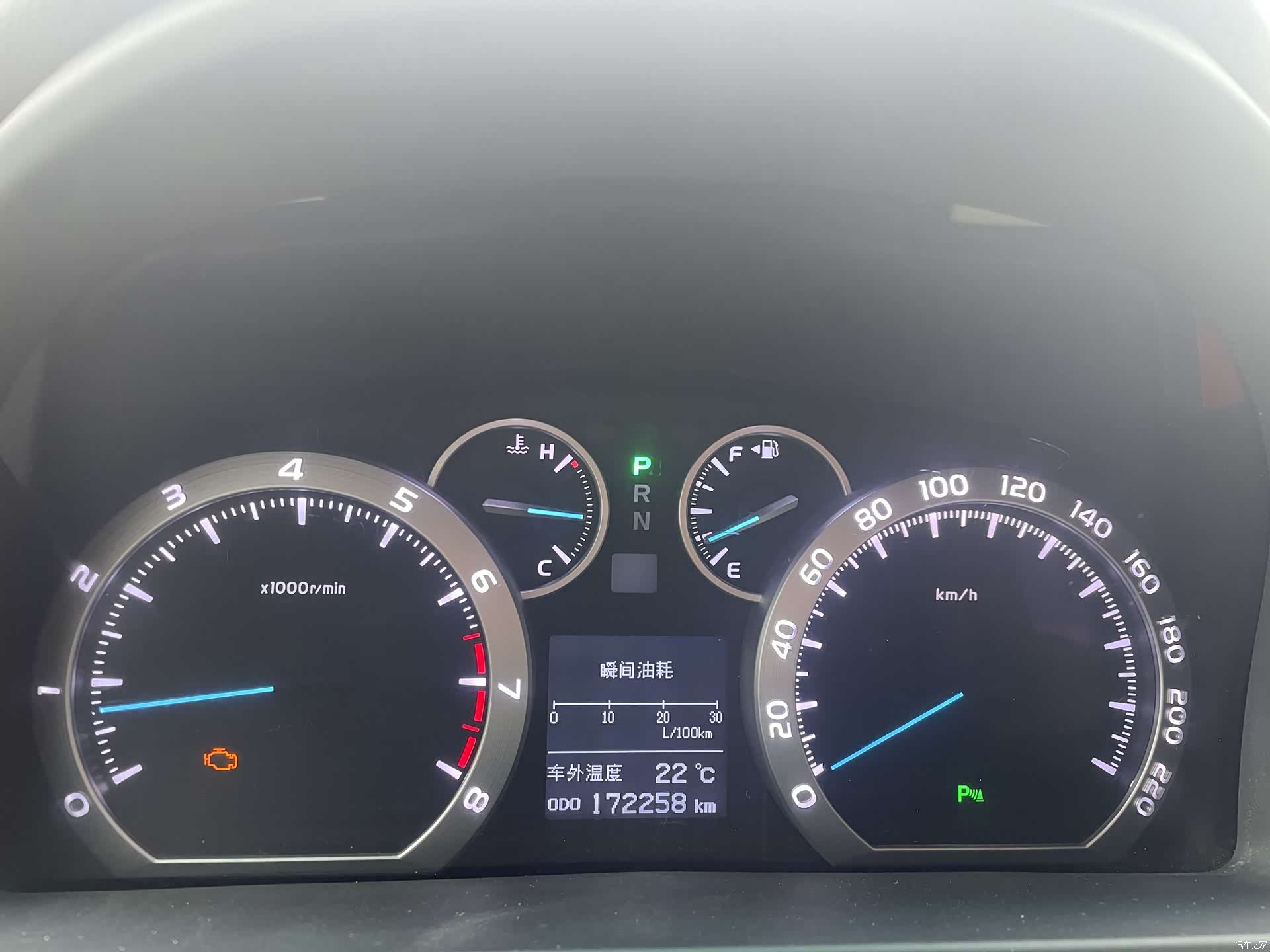 Toyota Alphard, 2011 11