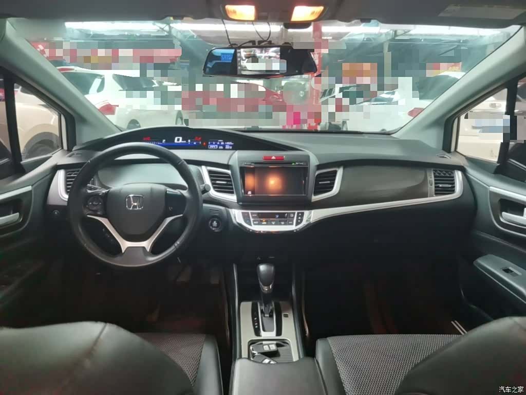 Honda Jade, 2015 10