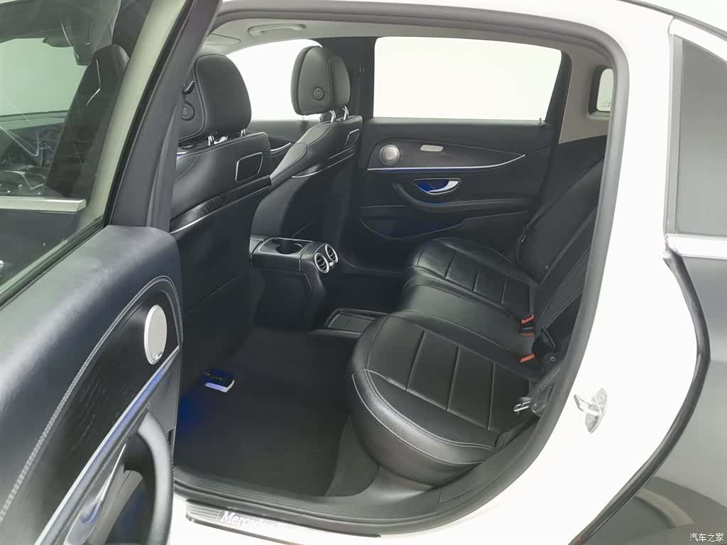 Mercedes-Benz E-Class, 2018 15