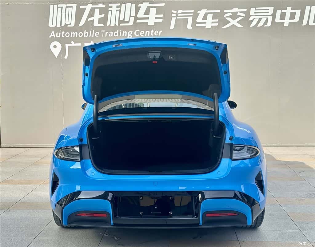 Xiaomi SU7, 2026 14