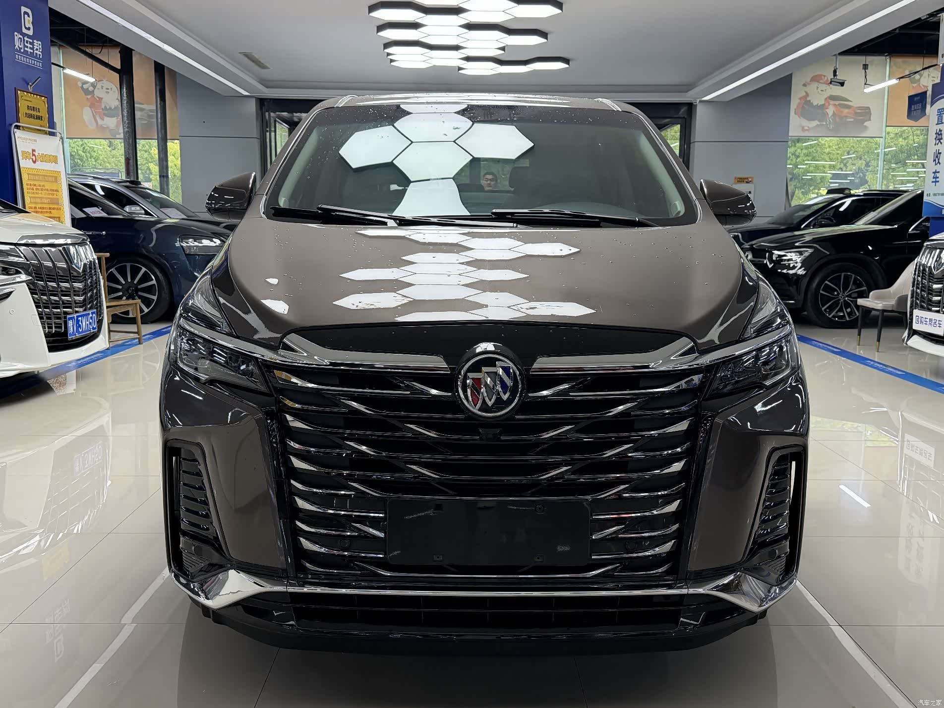 Buick GL8, 2023 2