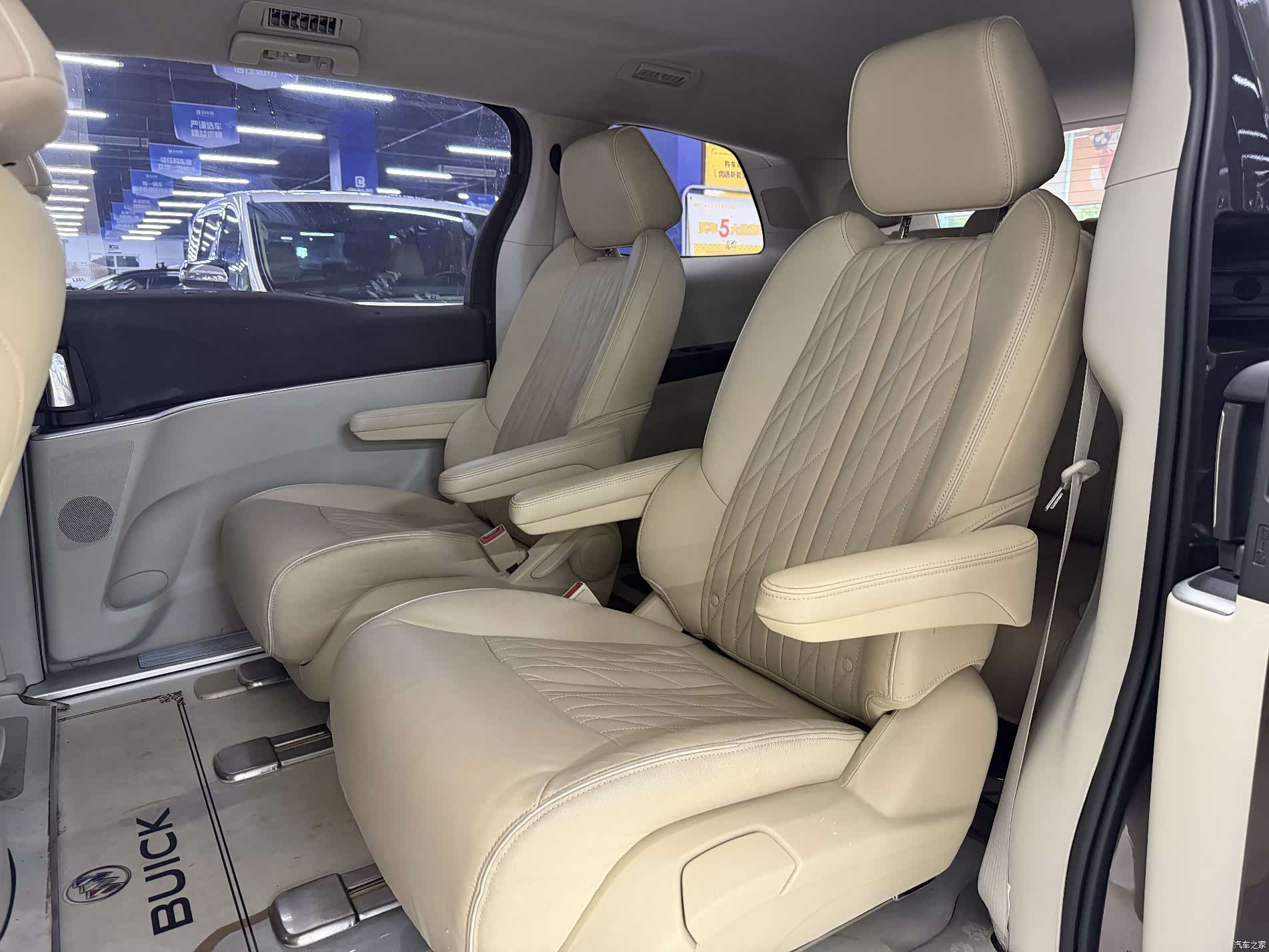 Buick GL8, 2023 10