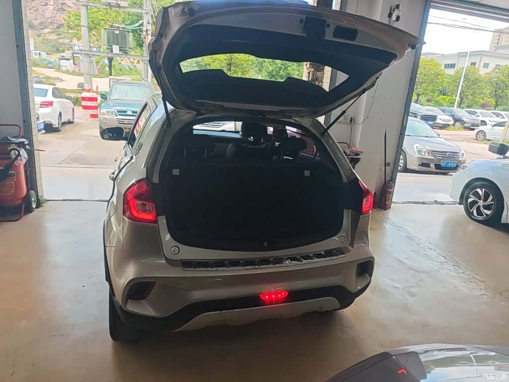 Geely X3, 2019 19
