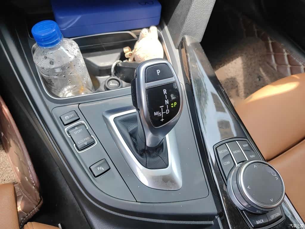 BMW 3 Series, 2018 7