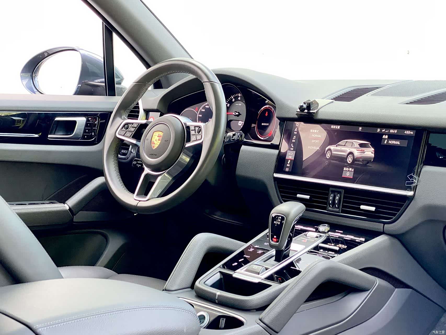 Porsche Cayenne, 2018 13