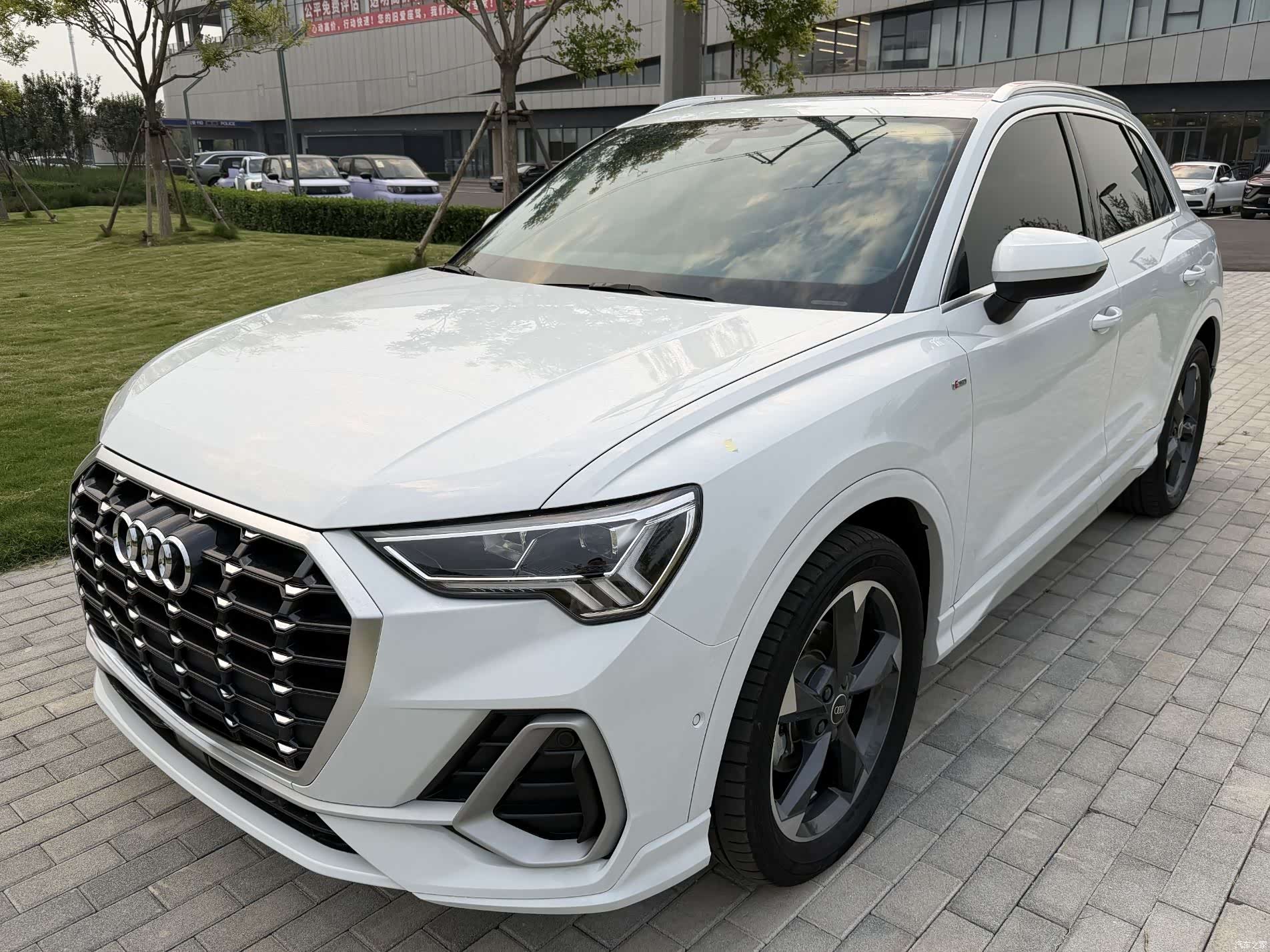 Audi Q3, 2023 7