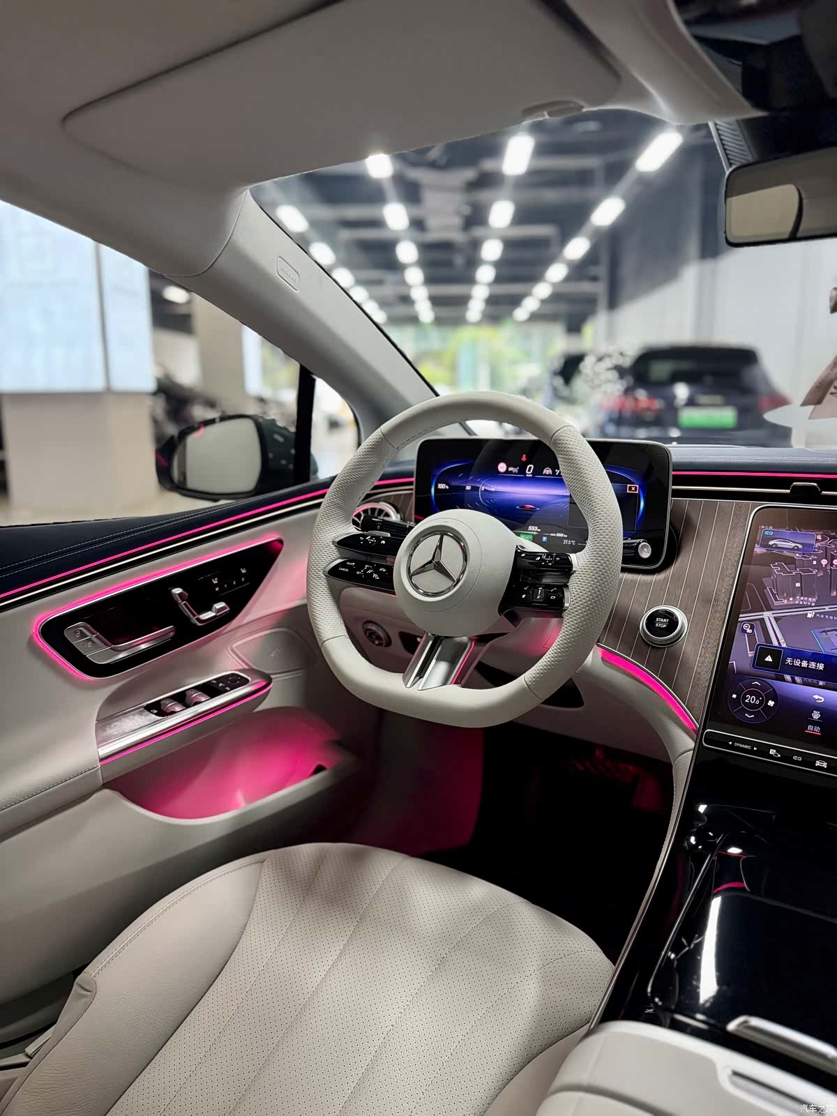 Mercedes-Benz EQE, 2025 12