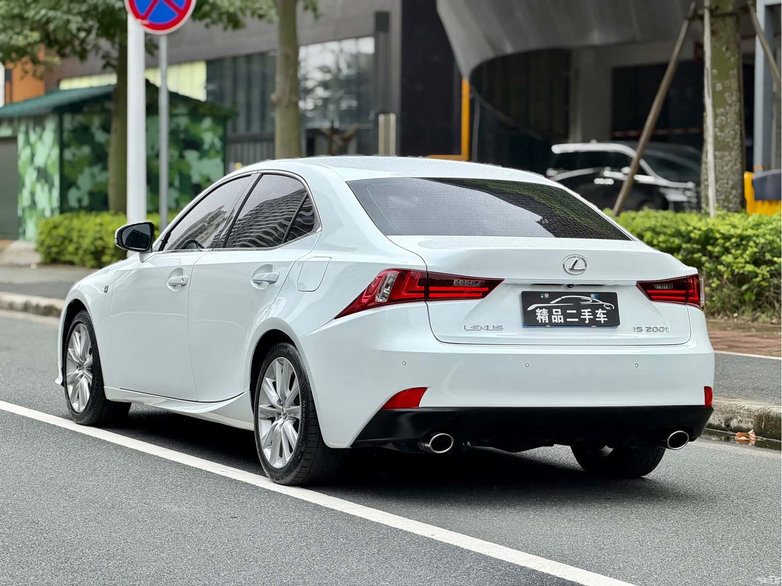 Lexus IS, 2016 все фото