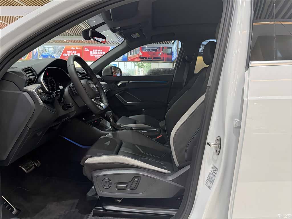 Audi Q3, 2024 10
