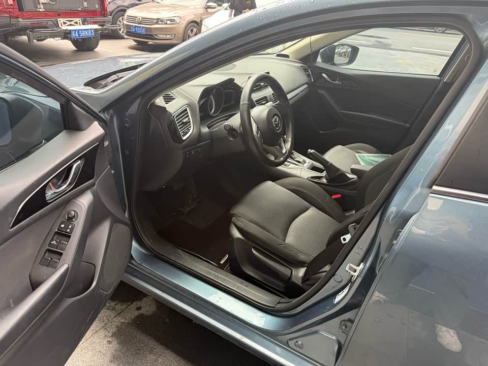 Mazda 3 Angkesaila Mazda 3 Angkesaila
