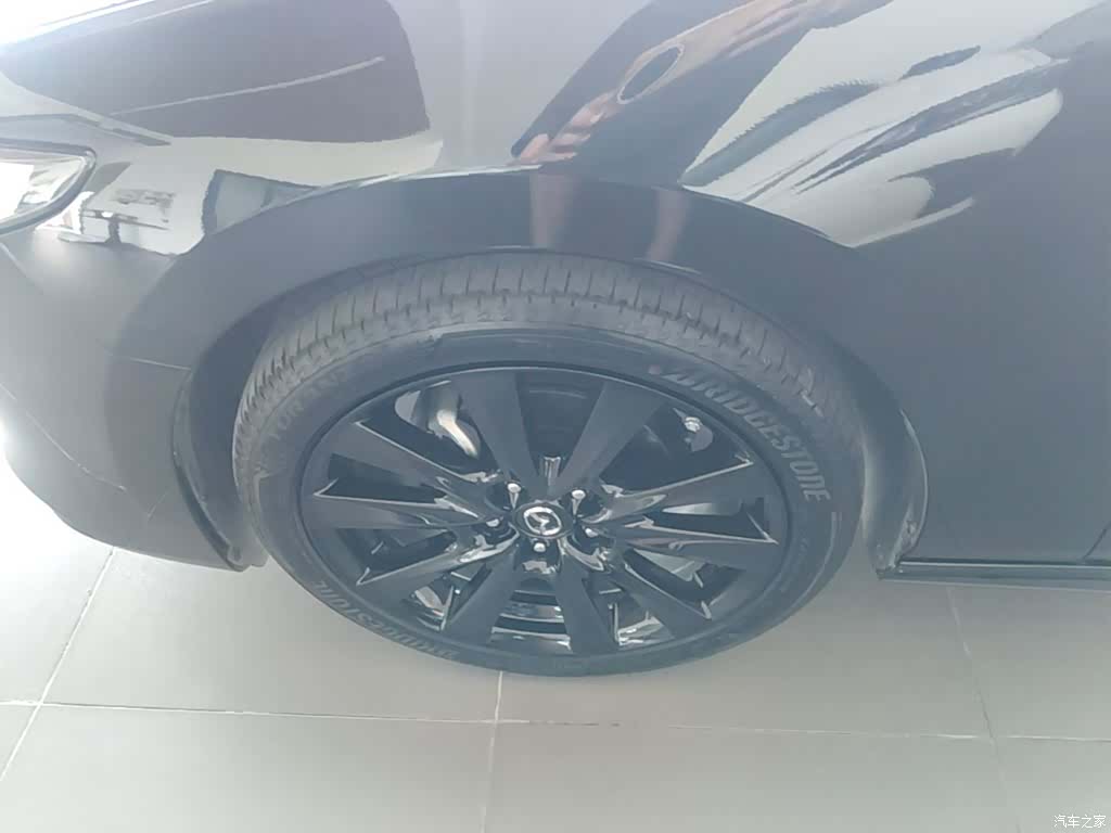 Mazda Mazda3, 2025 23