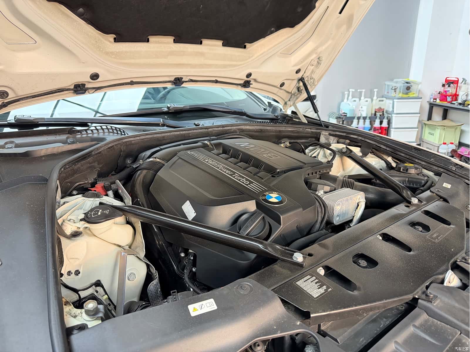 BMW 6 Series, 2012 11