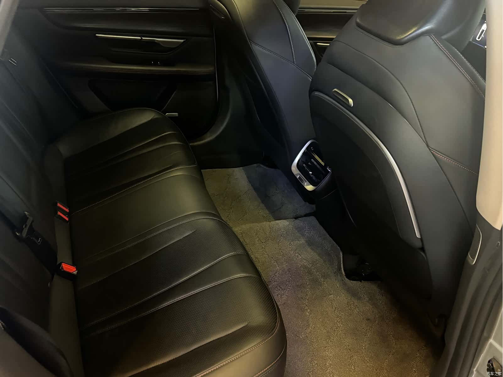 Xpeng P7, 2022 12