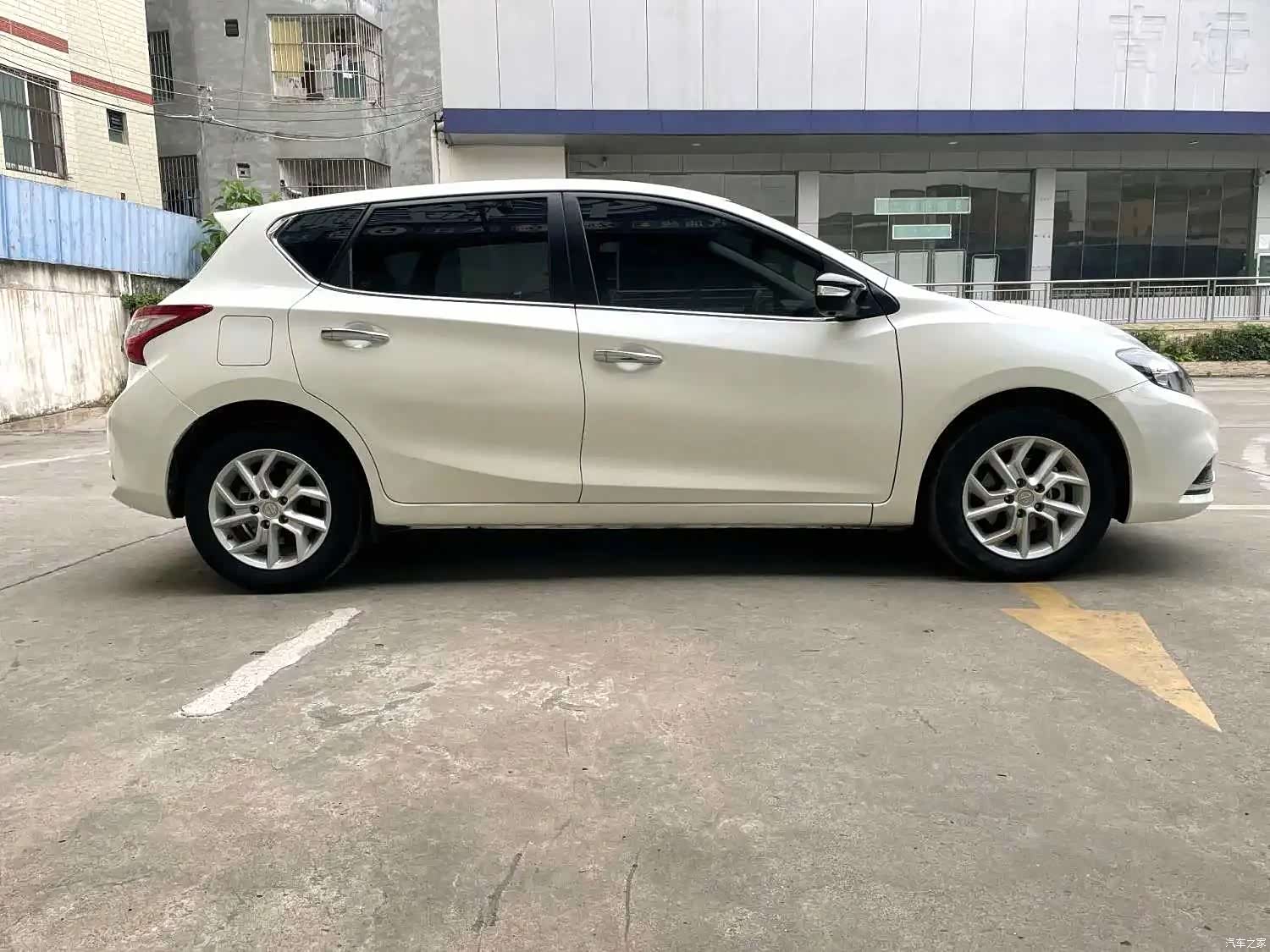 Nissan Tiida, 2022 6