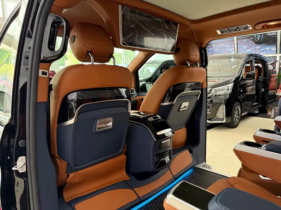 Mercedes-Benz V-class
