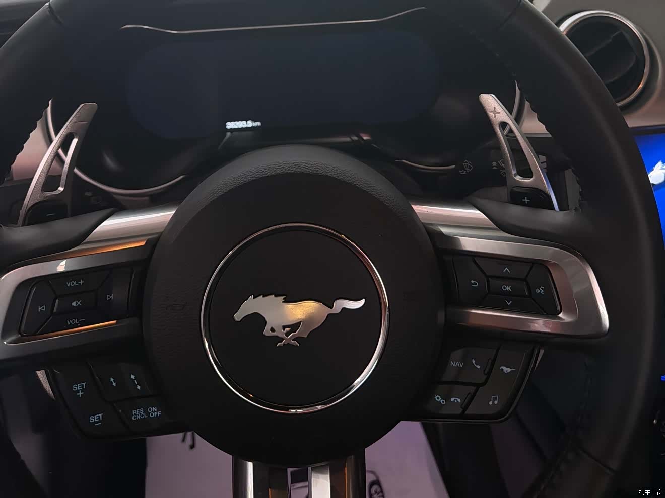 Ford Mustang, 2022 11